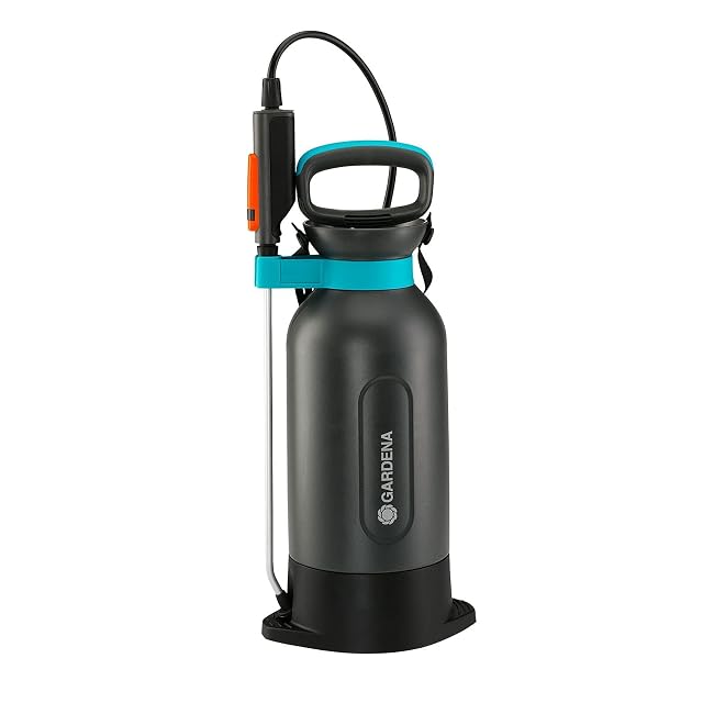 Polverizzatore a pressione Gardena Comfort da cinque litri con pedana e tracolla